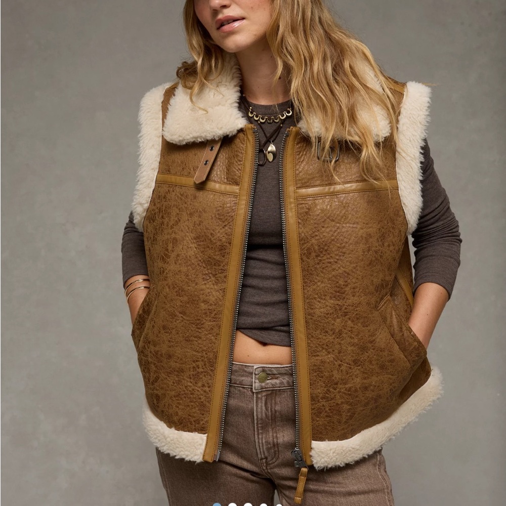 American Eagle Outfitters Tan Shearling Vest